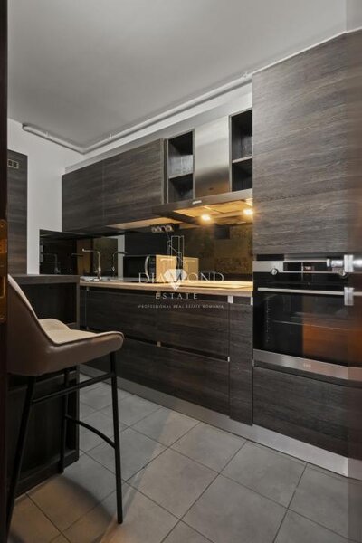 Floreasca, apartament cu priveliste panoramica, parcare, sauna, 2 dressing-uri